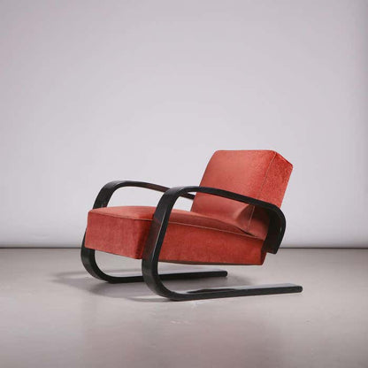 Alvar Aalto Lounge Chair