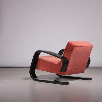 Alvar Aalto Lounge Chair