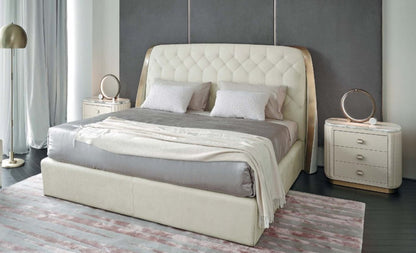 Damasse Bed